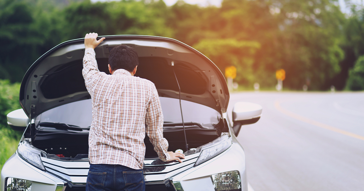 A customer servicing their Kia.