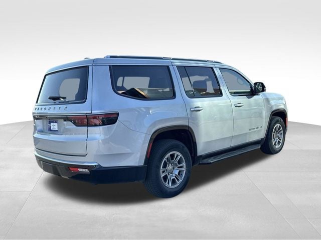 2023 Jeep Wagoneer Base