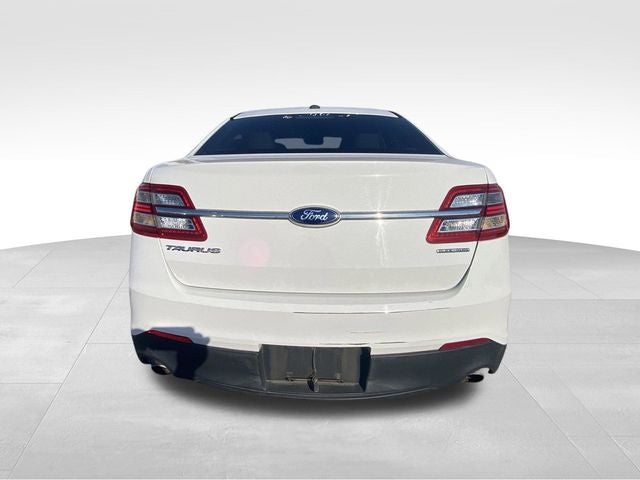2014 Ford Taurus SE