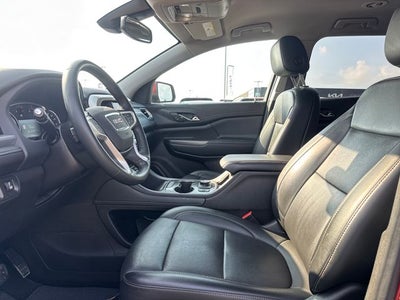 2023 GMC Acadia SLT