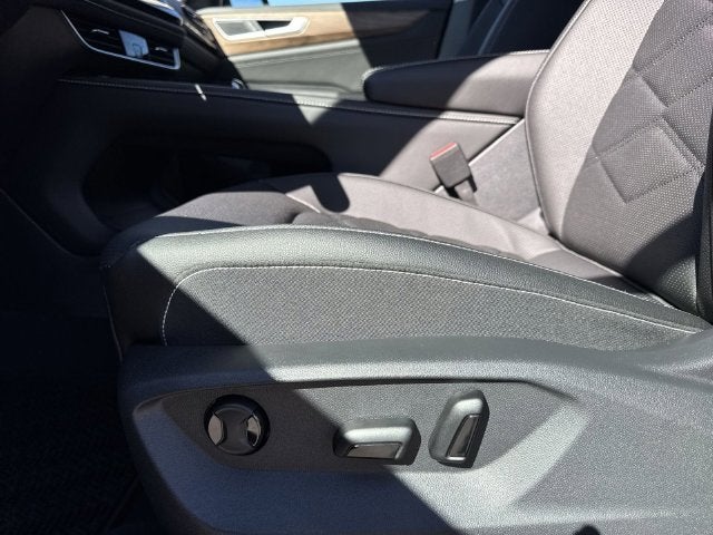 2026 Volkswagen Atlas SE w/Technology