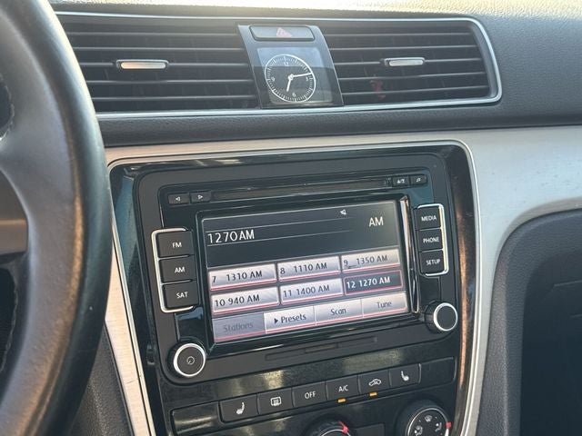 2013 Volkswagen Passat 2.5 SE