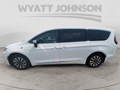 2023 Chrysler Pacifica Hybrid Limited