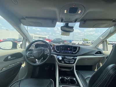 2023 Chrysler Pacifica Hybrid Limited