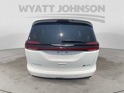 2023 Chrysler Pacifica Hybrid Limited