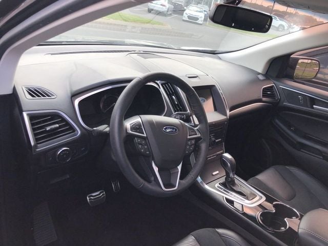 2016 Ford Edge Sport