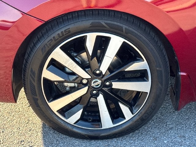 2022 Nissan Versa 1.6 SR
