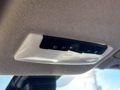 2022 Nissan Versa 1.6 SR