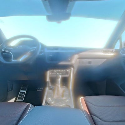 2024 Volkswagen Tiguan 2.0T SEL R-Line