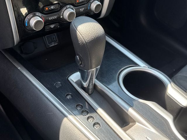 2020 Nissan Pathfinder S