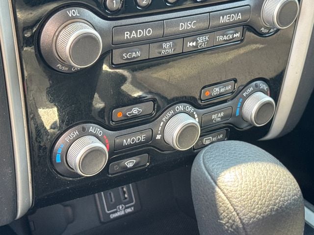 2020 Nissan Pathfinder S