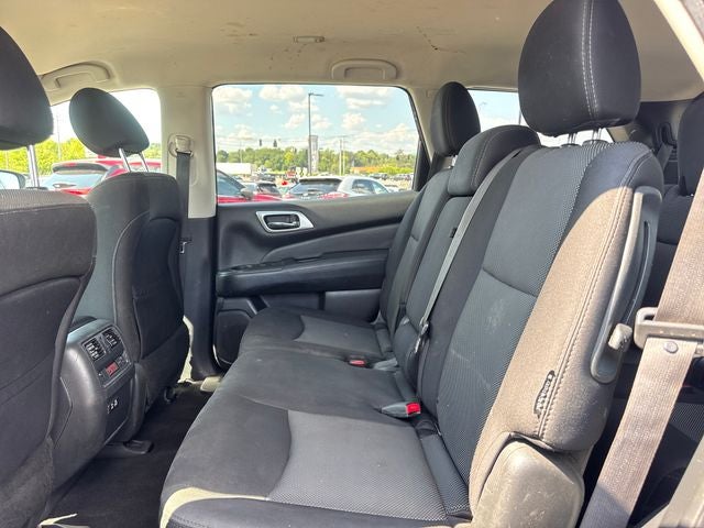 2020 Nissan Pathfinder S
