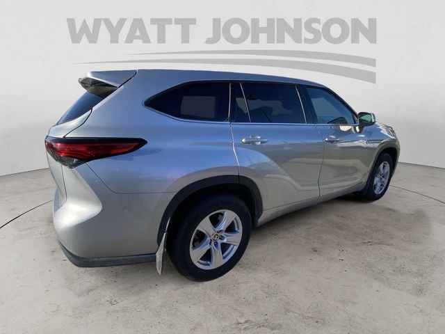 2021 Toyota Highlander LE