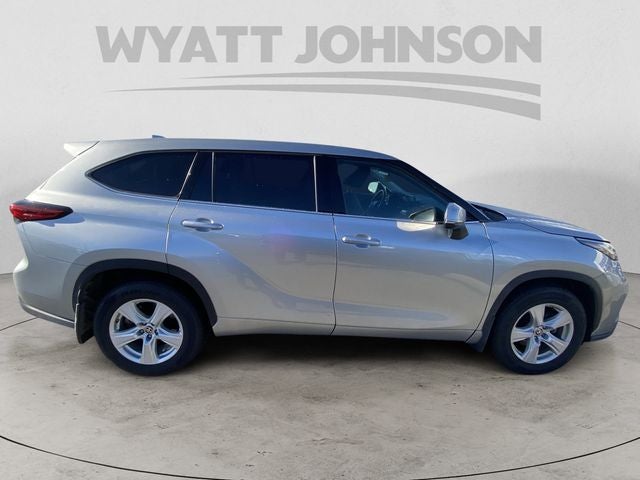 2021 Toyota Highlander LE