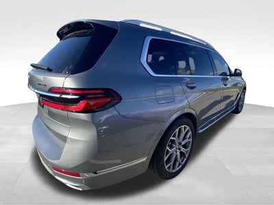 2025 BMW X7 xDrive40i