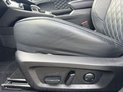 2023 Mitsubishi Outlander PHEV SEL