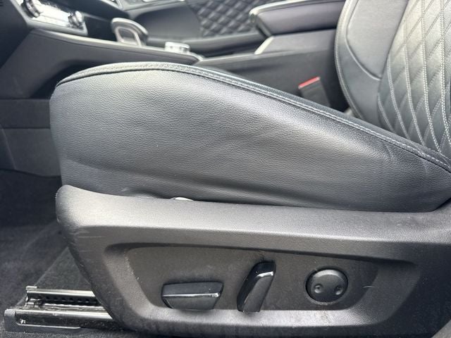 2023 Mitsubishi Outlander PHEV SEL
