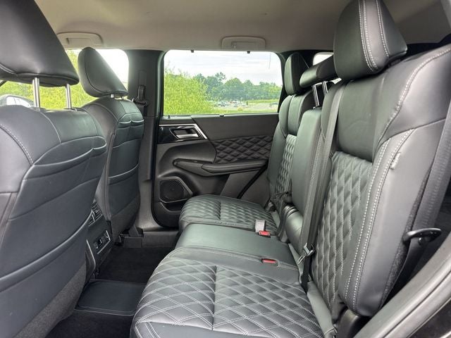 2023 Mitsubishi Outlander PHEV SEL