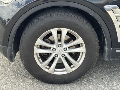 2016 INFINITI QX70 Base