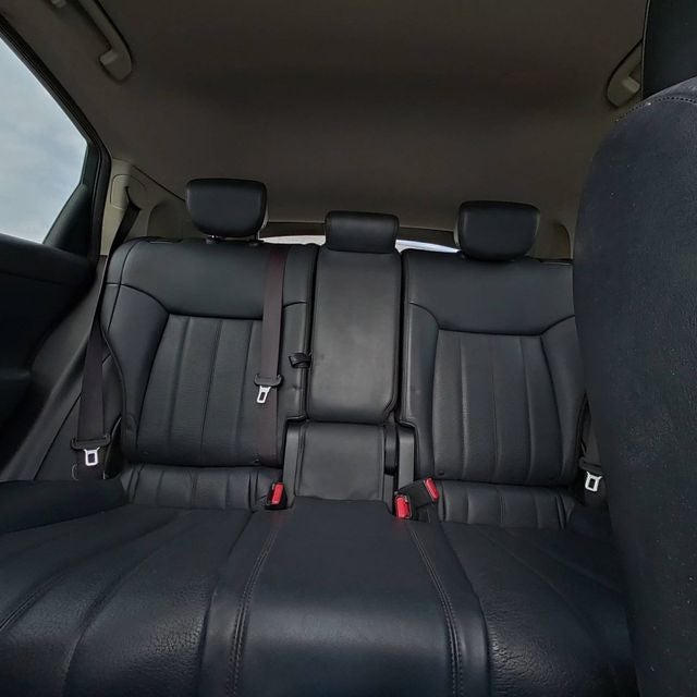 2016 INFINITI QX70 Base