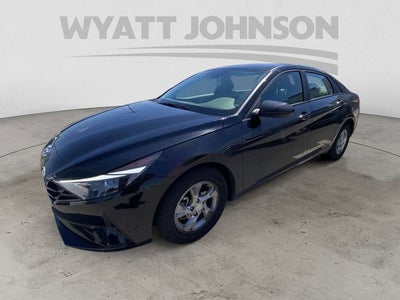 2023 Hyundai Elantra SE