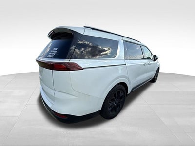 2024 Kia Carnival SX