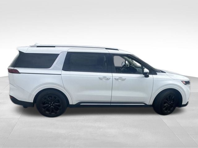 2024 Kia Carnival SX