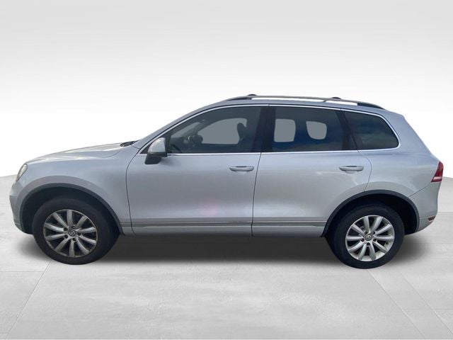 2011 Volkswagen Touareg V6 TDI Sport