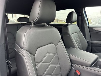 2025 Volkswagen Atlas Cross Sport 2.0T SE