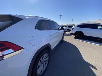 2021 Volkswagen Atlas Cross Sport 2.0T SE w/Technology