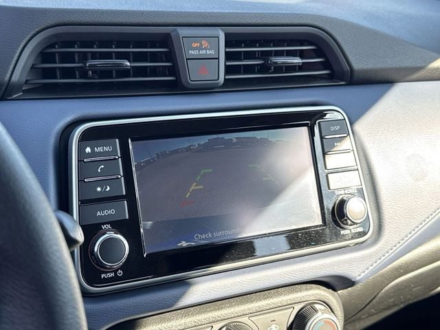 2023 Nissan Versa 1.6 SV