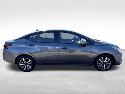 2023 Nissan Versa 1.6 SV