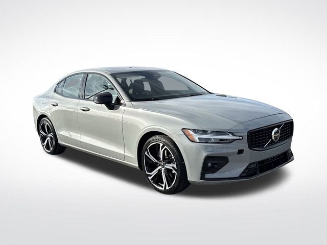 2024 Volvo S60 B5 Plus Dark Theme