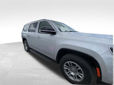 2023 Jeep Wagoneer Base