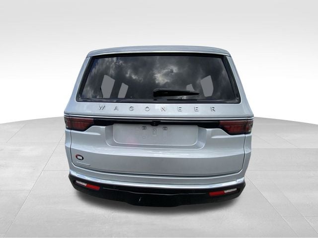 2023 Jeep Wagoneer Base