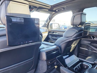 2022 Jeep Grand Wagoneer Series II