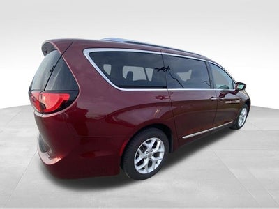 2017 Chrysler Pacifica Touring L Plus