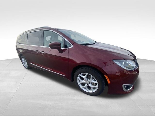 2017 Chrysler Pacifica Touring L Plus