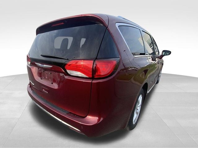 2017 Chrysler Pacifica Touring L Plus
