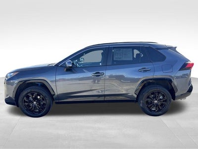 2022 Toyota RAV4 Hybrid SE