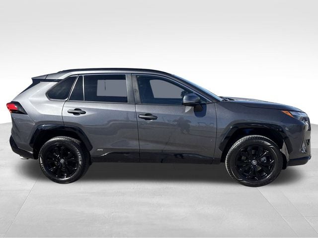 2022 Toyota RAV4 Hybrid SE