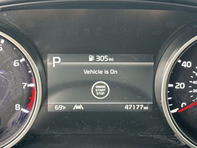 2024 Kia Carnival LX