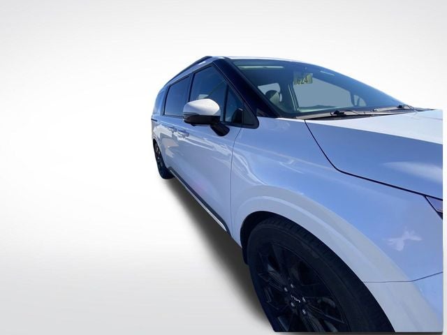 2022 Kia Carnival SX