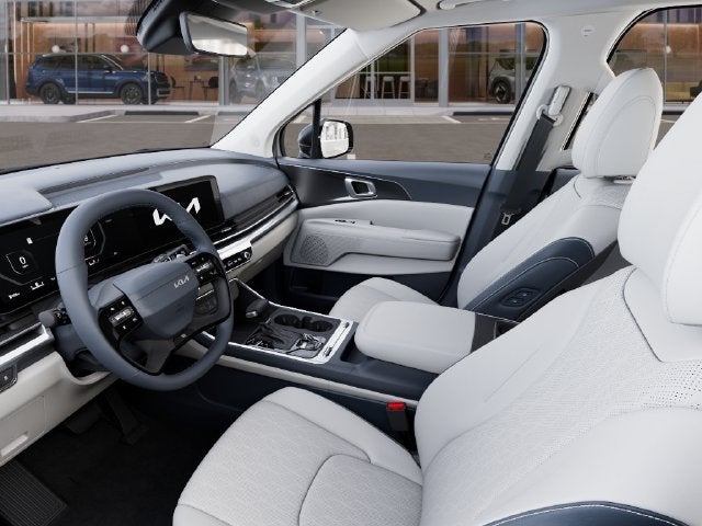 2027 Kia Carnival Base